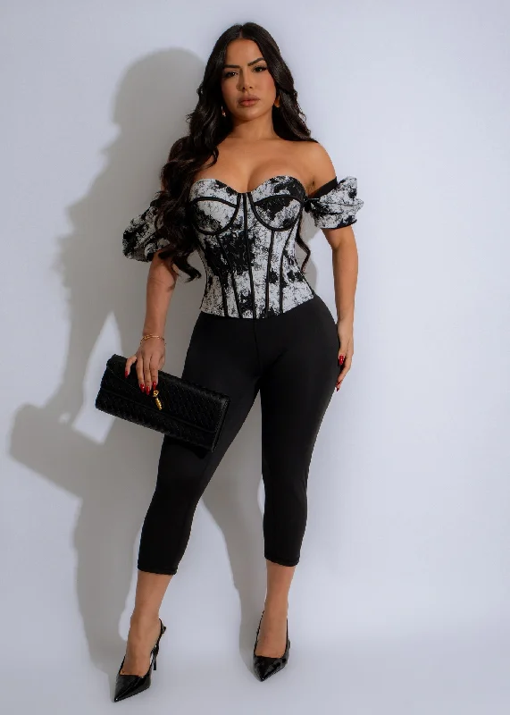 Renaissance Charm Crop Top Black Bold Women's Animal Print