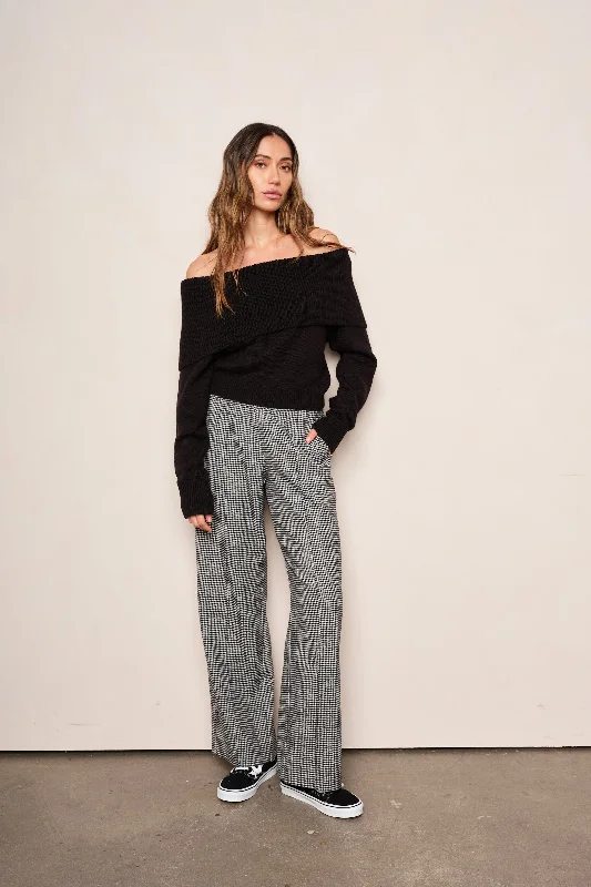 SHONA SWEATER - S1366A-BLAC Laid - back Women's Vibe