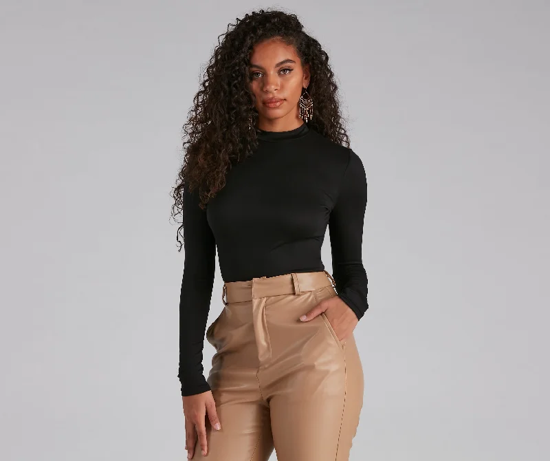 Stylish Basics Mock Neck Top Sporty Women's Tennis