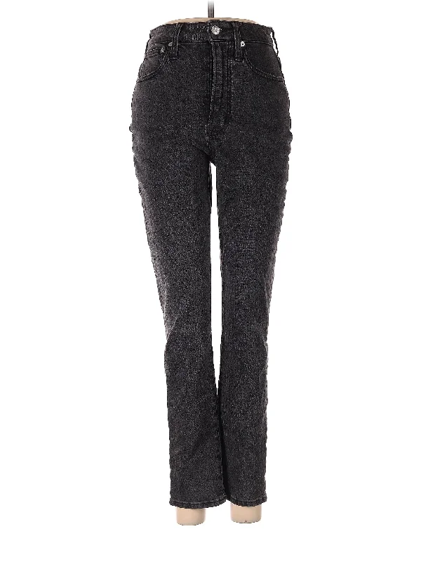 Mid-Rise Bootleg Jeans Street