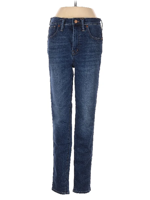 Mid-Rise Straight-leg Jeans in Dark Wash Traditional Women's Wool