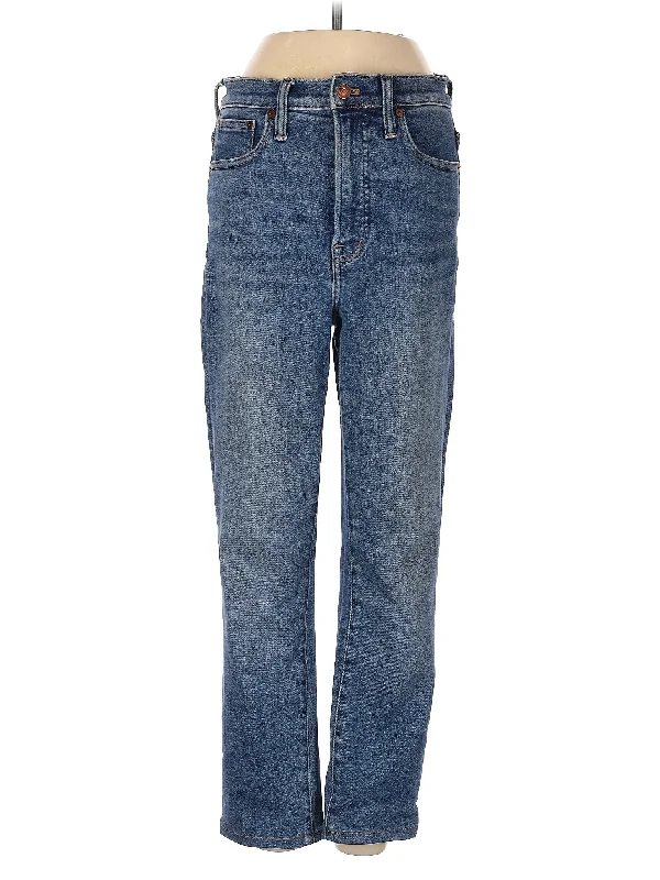 High-Rise Straight-leg Jeans in Medium Wash Dynamic Women's High - energy