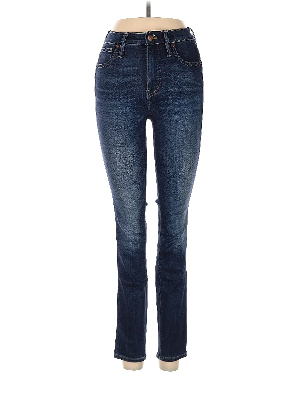 Low-Rise Skinny Jeans in Dark Wash Business