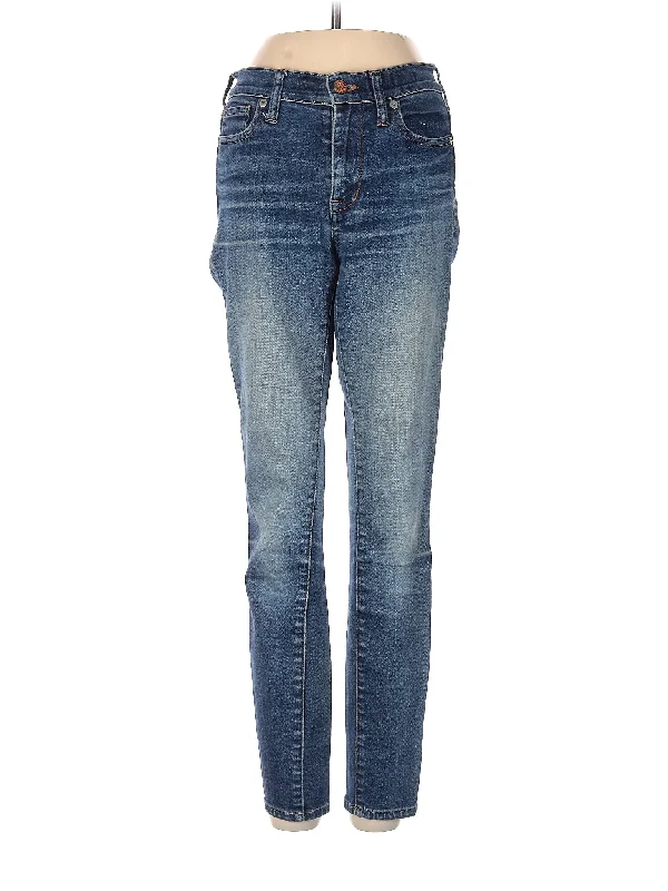 Mid-Rise Skinny Jeans in Medium Wash Scandinavian