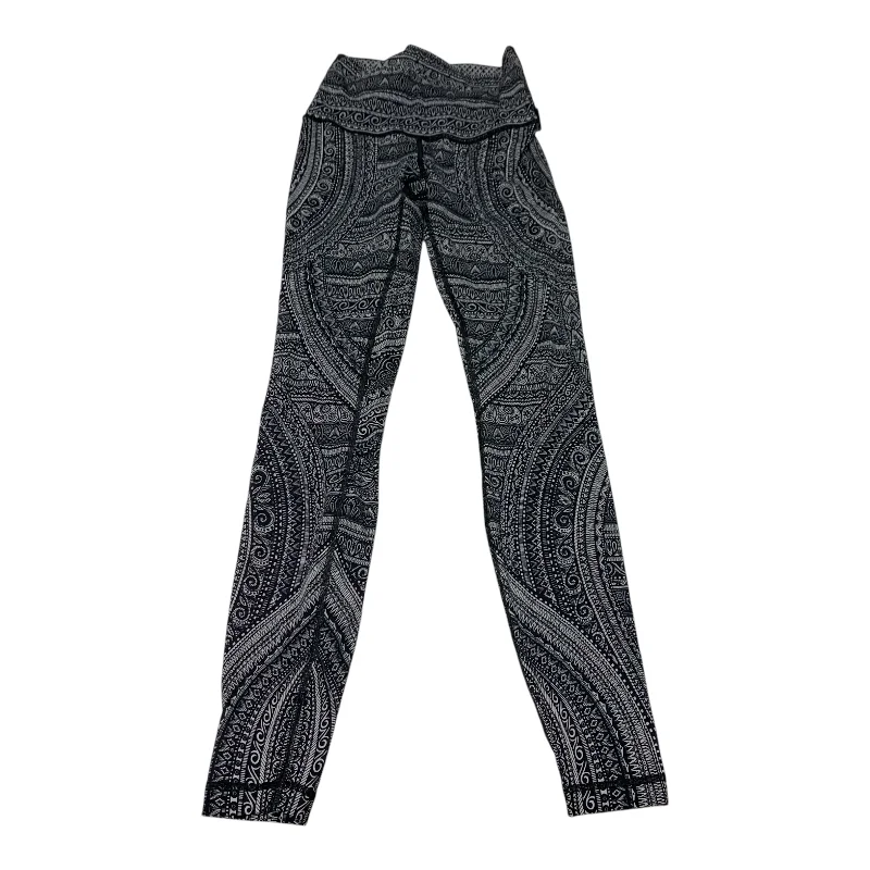 Athletic Leggings By Lululemon In Black & White, Size: S Sharp Women's Italian