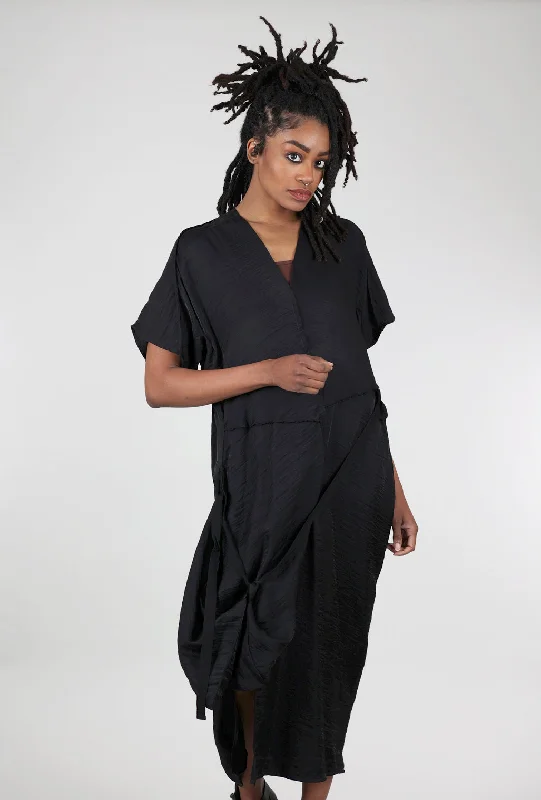 Diamond Dress, Black performance