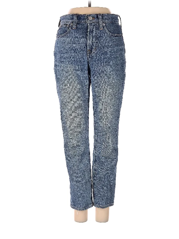 Mid-Rise Straight-leg Jeans in Medium Wash Scandinavian